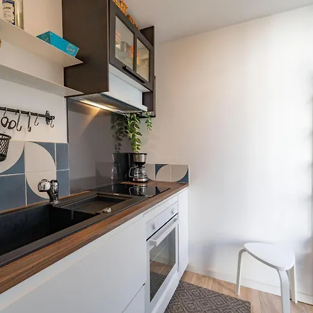 아파트 Le Grillon-2 By Interhome